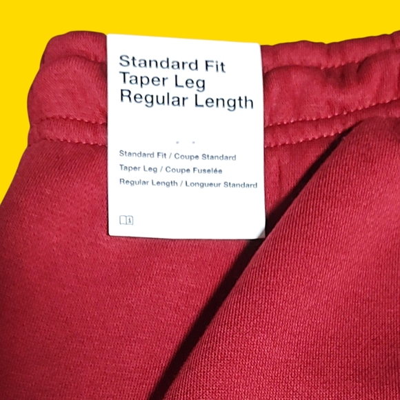 🚹 M US — Nike Club Fleece Chenille Logo Joggers FN3094-677 [TEAM RED] - Picture 8 of 9